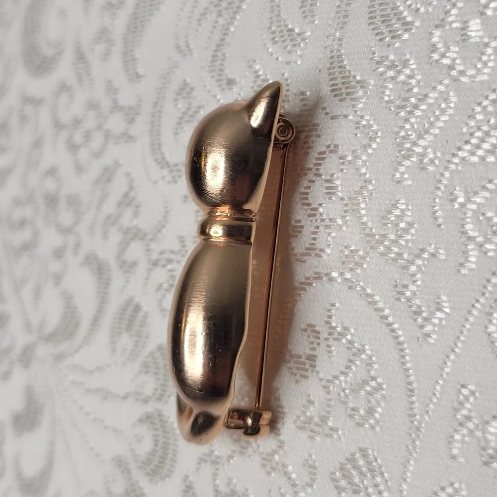 Rose‎ Gold Cat Brooch Pin Sitting Kitty Cute Sweet Classic Minimalist Gift